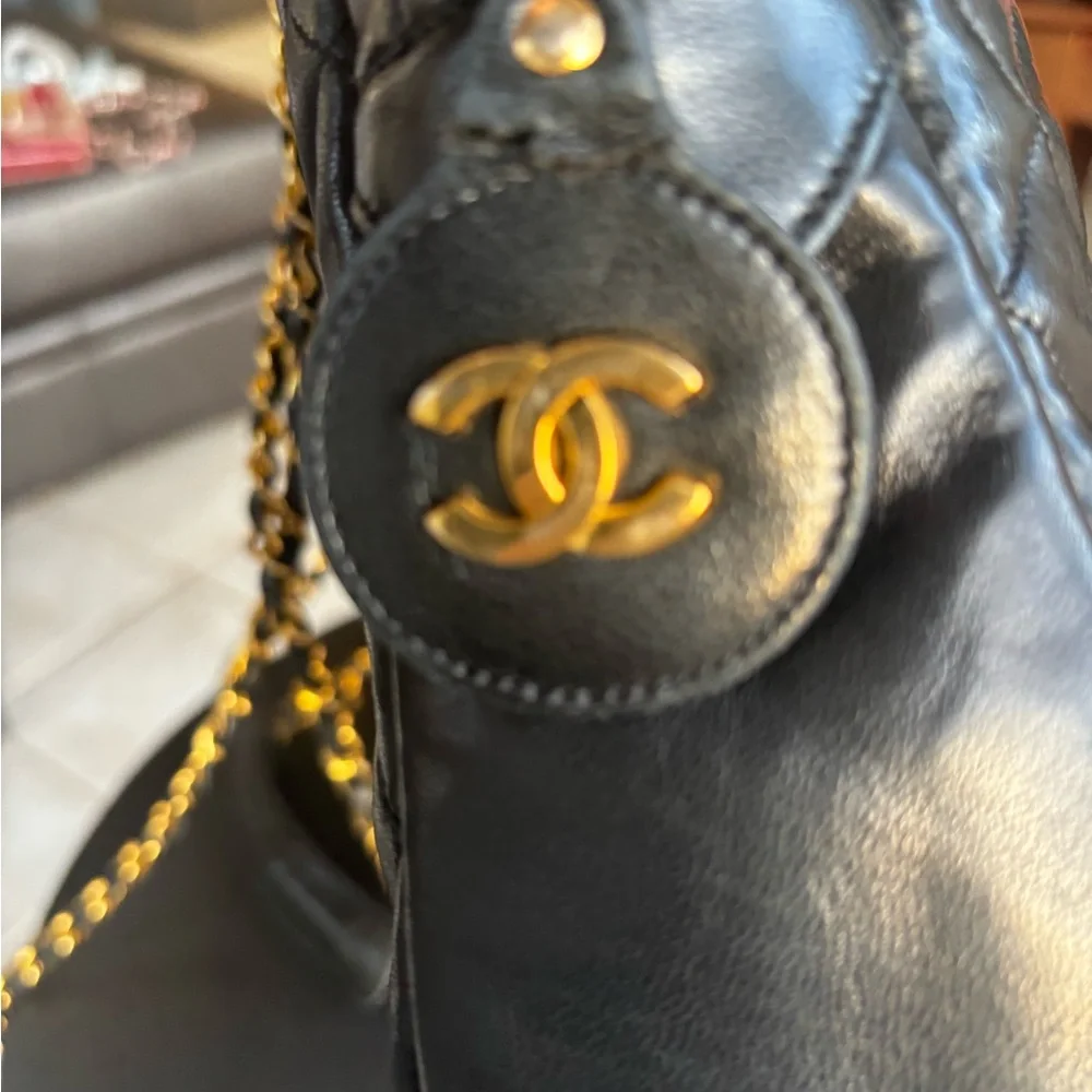 EUC! Chanel 24k Gold Diamond Lambskin Leather Chain Bag Huge Bag - Picture 10 of 16